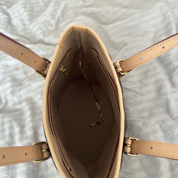 Louis Vuitton Petit Bucket Bag - Picture 7 of 8